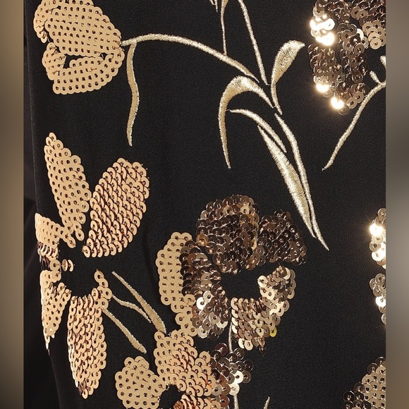 Tory Burch embroidered wrap dress - Picture 3 of 5